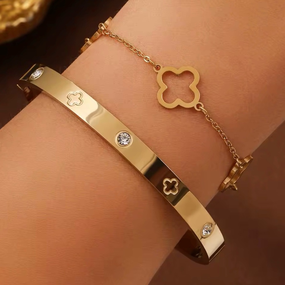 Clover CZ Gold Tone Stainless Steel Bracelet Set